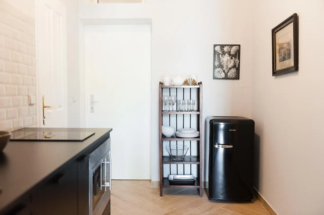 Larogy Apartments Augarten Vienna Austria
