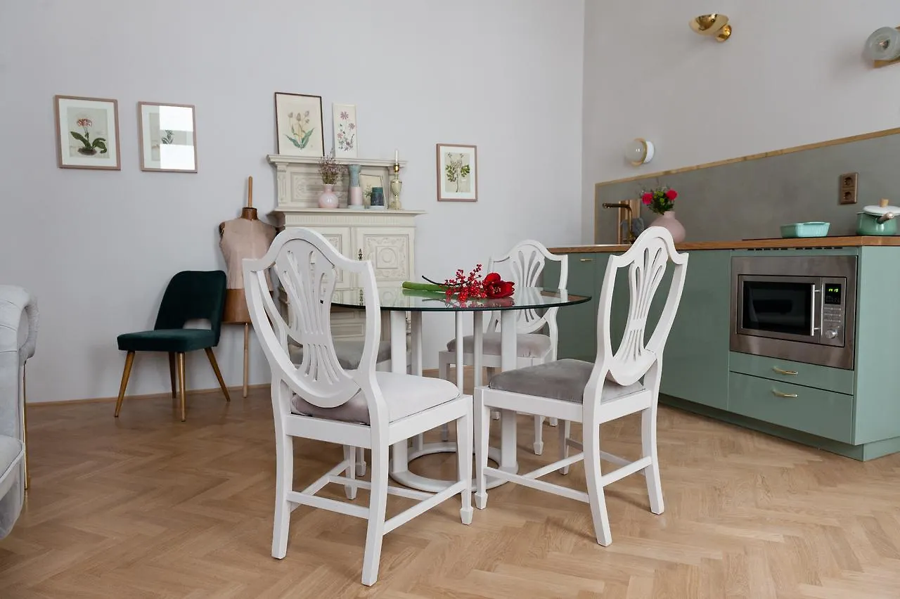 Larogy Apartments Augarten Vienna