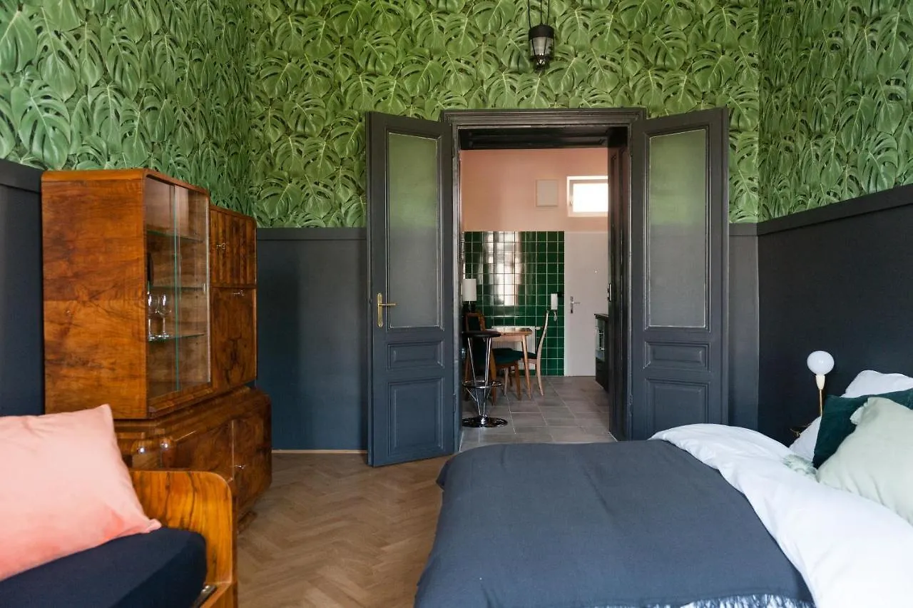 Larogy Apartments Augarten Vienna 0*,  Austria